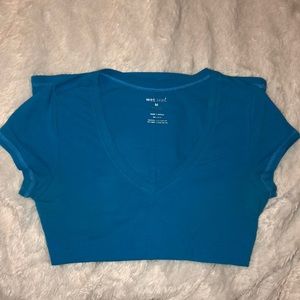plain blue t-shirt